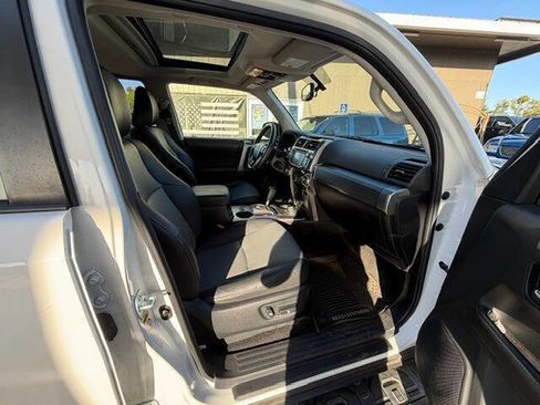 Used 2019 Toyota 4Runner SR5 Premium AWD/4WD image 16