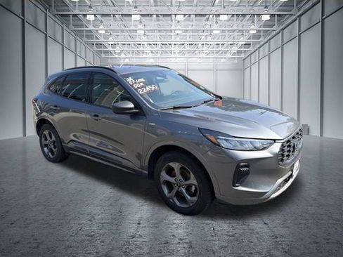 Certified 2024 Ford Escape ST-Line AWD/4WD image 4