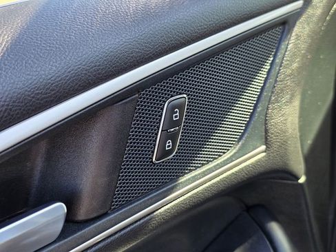 Used 2024 Ford Edge SEL image 21