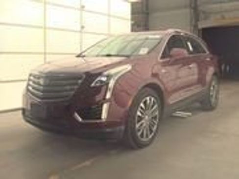 Used 2017 Cadillac XT5 Premium Luxury image 1