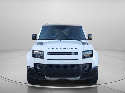 Used 2024 Land Rover Defender 110 X-Dynamic SE AWD/4WD image 6