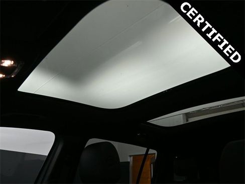 Certified 2024 Mercedes-Benz GLB 250 image 23