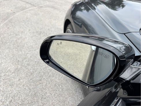 Used 2019 Genesis G70 3.3T Design image 21