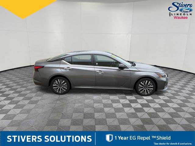 Used 2024 Nissan Altima 2.5 SV FWD image 5