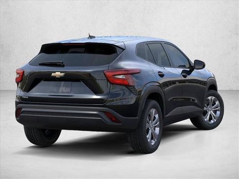 New 2026 Chevrolet Trax LS FWD image 5