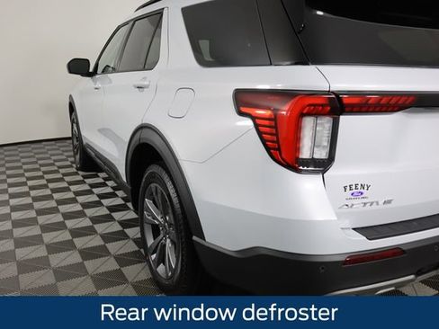 New 2026 Ford Explorer Active w/ Active Comfort Package image 17