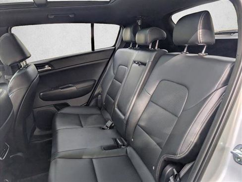 Used 2021 Kia Sportage S image 18