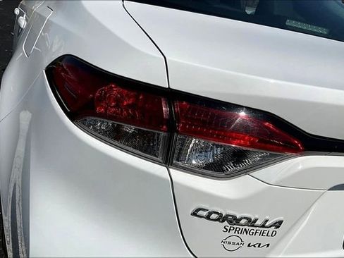 Used 2024 Toyota Corolla LE FWD image 20