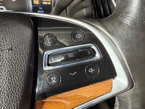 Used 2015 Cadillac Escalade Luxury AWD/4WD image 13