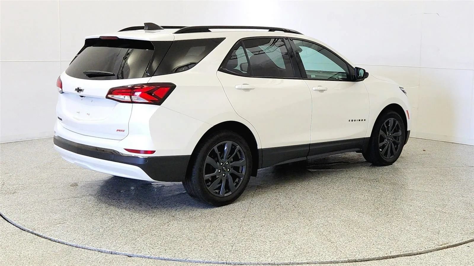 Used 2022 Chevrolet Equinox RS FWD image 8