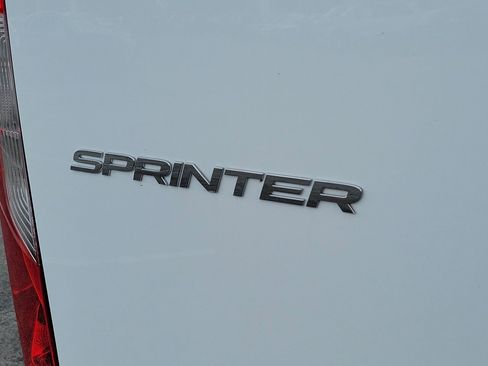 Used 2025 Mercedes-Benz Sprinter 2500 image 7