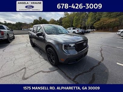 New 2025 Ford Maverick Lariat w/ Black Appearance Package