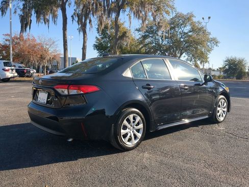 Used 2026 Toyota Corolla LE image 5