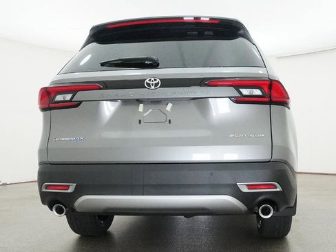 New 2026 Toyota Grand Highlander AWD Hybrid image 40