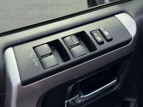 Used 2021 Toyota 4Runner SR5 AWD/4WD image 14