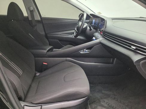 Used 2023 Hyundai Elantra SEL w/ Convenience Package FWD image 21