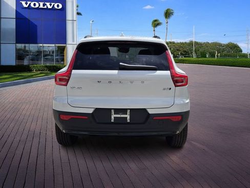 New 2026 Volvo XC40 B5 Plus w/ Protection Package Premier image 6