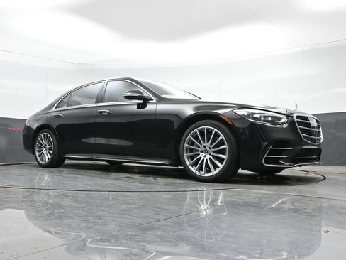 Used 2022 Mercedes-Benz S 580 4MATIC Sedan image 44