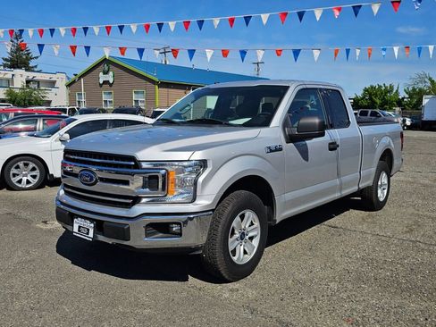 Used 2018 Ford F150 XLT RWD image 3