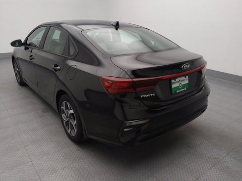 Used 2021 Kia Forte LXS FWD image 5