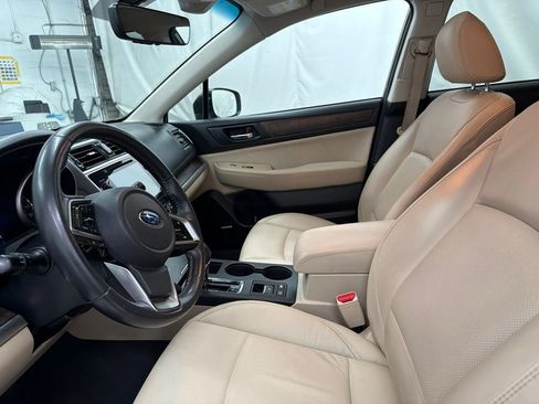 Used 2018 Subaru Outback 3.6R Limited AWD/4WD image 15