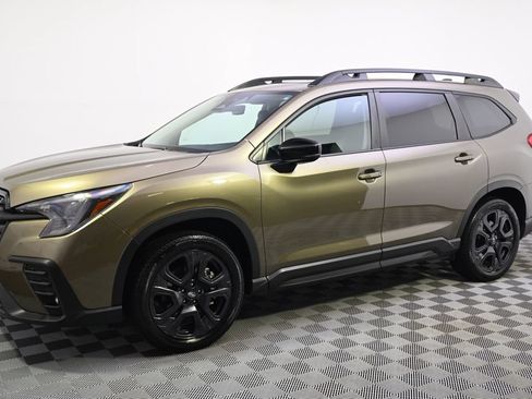 Used 2024 Subaru Ascent Onyx Edition AWD/4WD image 2
