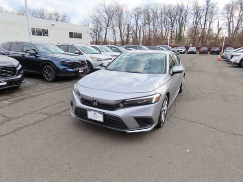 Used 2023 Honda Civic LX image 1