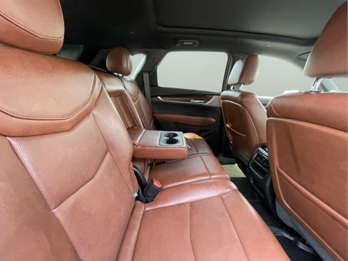 Used 2024 Cadillac XT5 Premium Luxury w/ LPO, Floor Liner Package AWD/4WD image 19