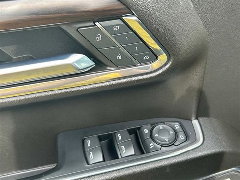 Used 2023 GMC Sierra 1500 SLT w/ SLT Premium Package image 19