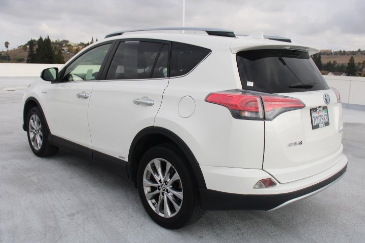 Used 2017 Toyota RAV4 Limited w/ Advanced Technology Package AWD/4WD image 5
