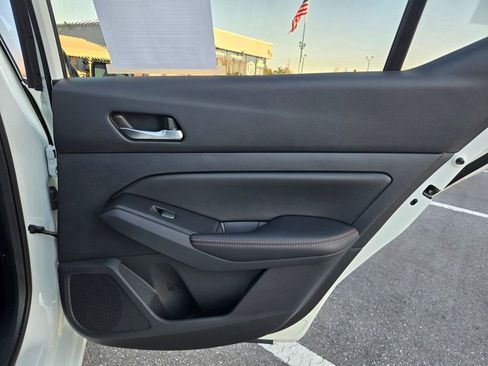 Used 2019 Nissan Altima 2.5 SR image 38