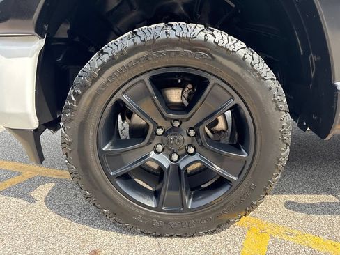 Used 2024 RAM 1500 Big Horn AWD/4WD image 44