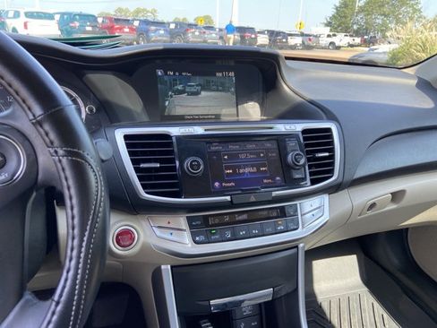 Used 2015 Honda Accord EX-L image 40