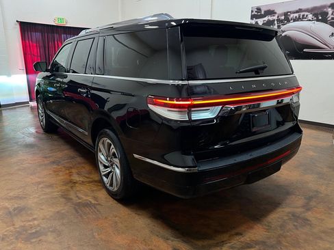 Used 2022 Lincoln Navigator L Reserve image 8