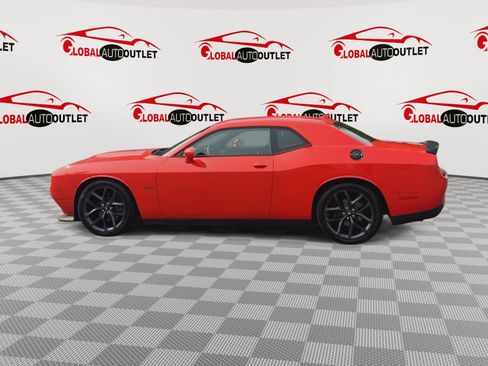 Used 2019 Dodge Challenger R/T w/ Blacktop Package RWD image 5