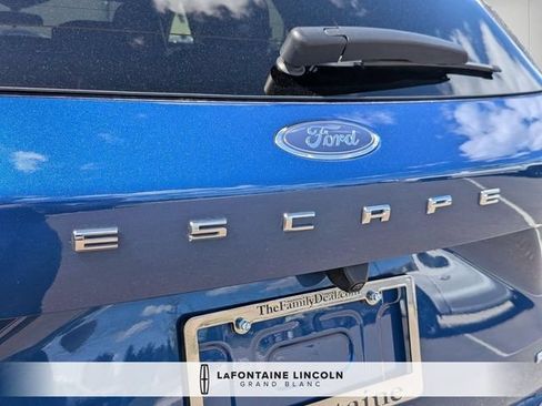 Used 2023 Ford Escape ST-Line w/ Tech Pack #1 AWD/4WD image 10