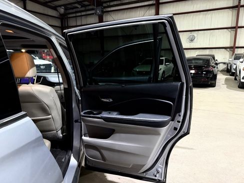 Used 2018 Honda Pilot Elite image 20