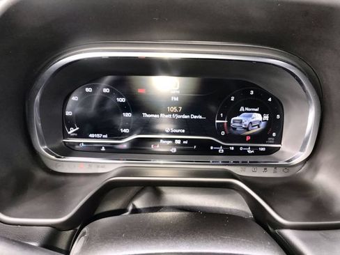 Used 2024 GMC Yukon AT4 w/ Technology Package AWD/4WD image 15