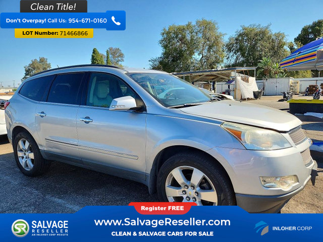 Used 2011 Chevrolet Traverse LTZ FWD image 5