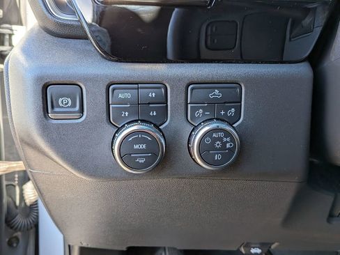 Used 2024 GMC Sierra 1500 Elevation image 16