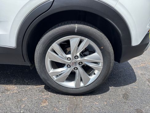 Used 2025 Buick Encore GX Preferred FWD image 29