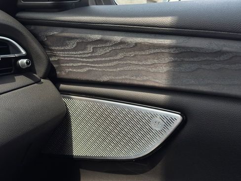 Used 2024 Maserati Grecale GT image 31