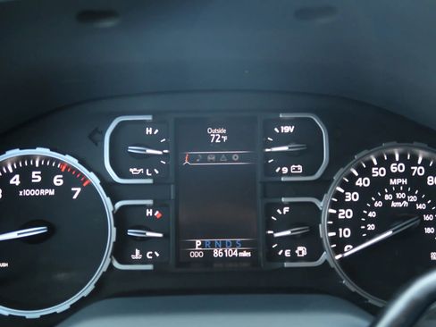 Used 2018 Toyota Tundra SR5 w/ TRD Off Road Package AWD/4WD image 36