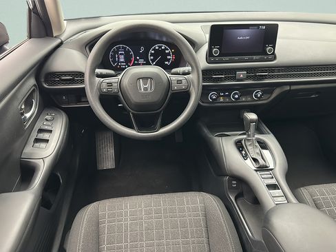 Used 2025 Honda HR-V LX image 10
