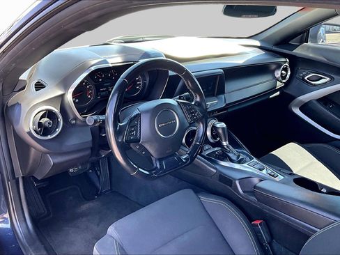 Used 2016 Chevrolet Camaro LT RWD image 12