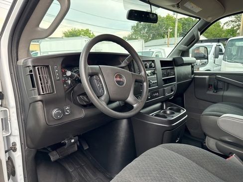 Used 2023 GMC Savana 2500 w/ Driver Convenience Package image 19