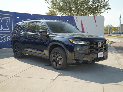 New 2026 Honda Pilot Black Edition image 3