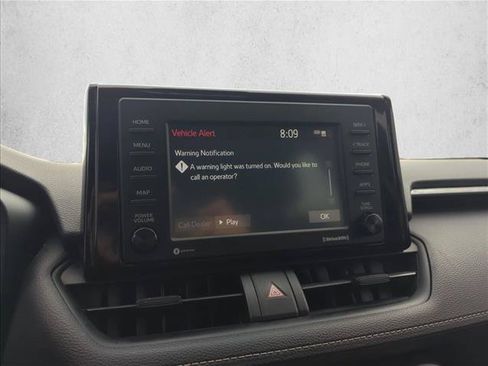 Used 2021 Toyota RAV4 XLE AWD/4WD image 16