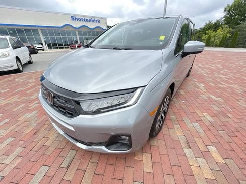 Certified 2025 Honda Odyssey EX-L image 26
