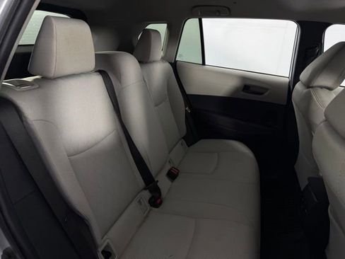 Used 2023 Toyota Corolla Cross L FWD image 17